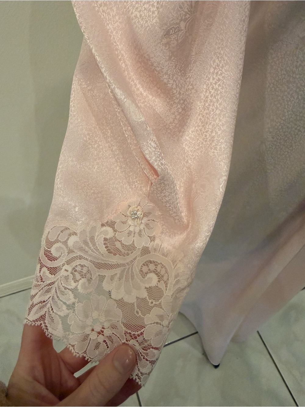 CHRISTIAN DIOR Vintage Lace Trim Pink Nightgown Lingerie Slip Dress Négligée M - Picture 6 of 16